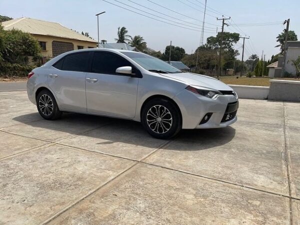 2014 Toyota Corolla – Smooth Drive & Low Mileage